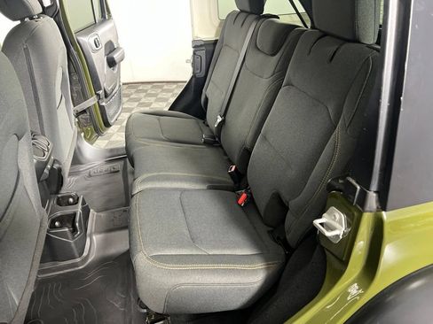 Used 2024 Jeep Wrangler Unlimited Sport AWD/4WD image 15