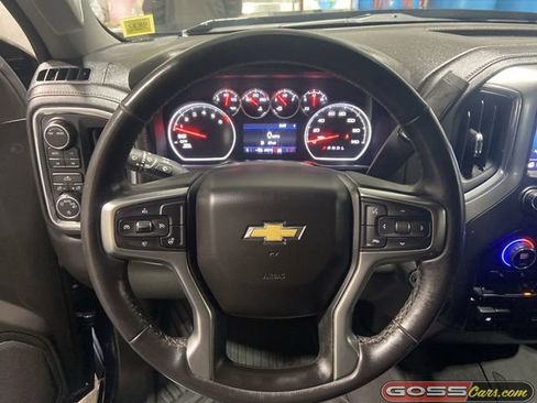 Used 2021 Chevrolet Silverado 1500 LT AWD/4WD image 11