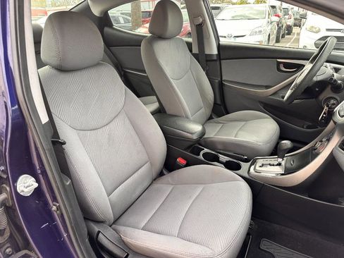 Used 2013 Hyundai Elantra GLS w/ Preferred Pkg image 18