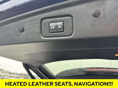 Used 2023 Nissan Pathfinder SL w/ Lighting Package (N92) AWD/4WD image 15