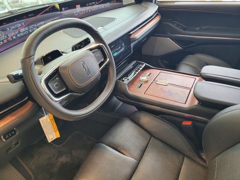 New 2025 Lincoln Navigator L Black Label image 11