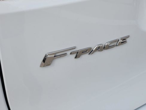 Used 2022 Jaguar F-PACE SVR AWD/4WD image 39