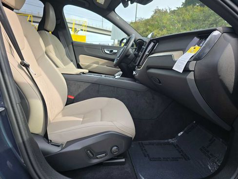 Used 2026 Volvo XC60 B5 Plus w/ Protection Package Premier AWD/4WD image 10