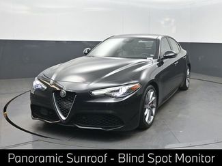 Used 2023 Alfa Romeo Giulia Sprint RWD video 1