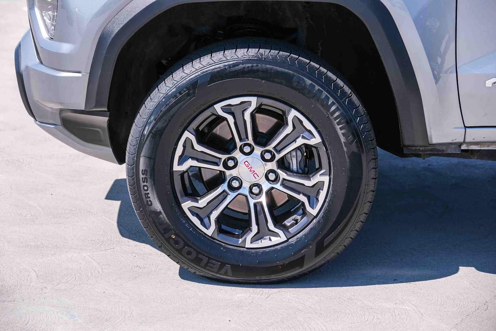 Used 2023 GMC Canyon AT4 w/ Technology Package AWD/4WD image 10