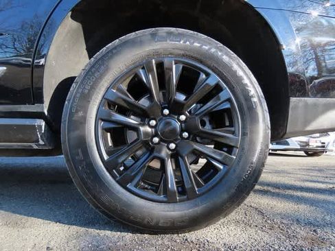 Used 2023 GMC Yukon Denali image 9