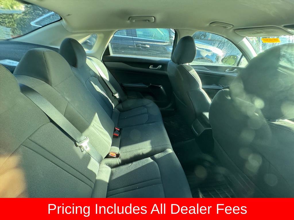 Used 2021 Kia K5 LX FWD image 4