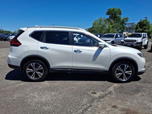 Used 2017 Nissan Rogue SL w/ SL Premium Package AWD/4WD image 13