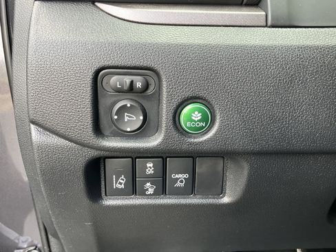 Certified 2025 Honda Ridgeline RTL image 19