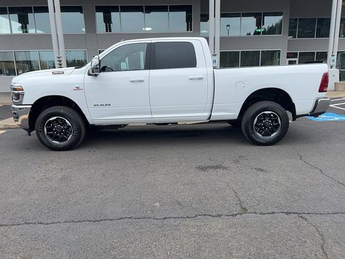 New 2026 RAM 3500 Laramie AWD/4WD image 8