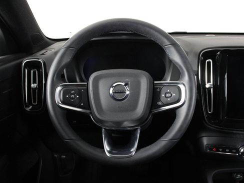 Used 2023 Volvo C40 P8 Recharge Ultimate AWD/4WD image 8