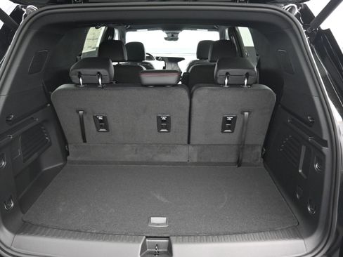 New 2026 Chevrolet Traverse Z71 w/ Enhanced Driving Package AWD/4WD image 35