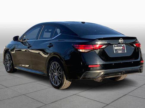 Used 2024 Nissan Sentra SR w/ SR Premium Package image 12