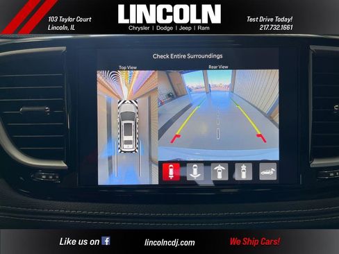 New 2026 Chrysler Pacifica Select image 18