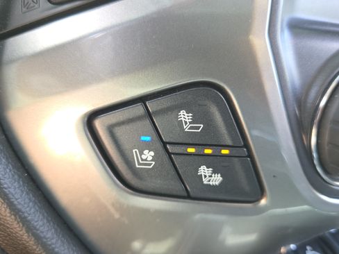 Used 2018 Chevrolet Silverado 2500 LTZ w/ Vortec Plus Package AWD/4WD image 23