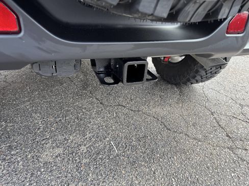 Used 2025 Jeep Wrangler Unlimited Sport image 11