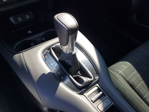 New 2026 Honda HR-V LX image 32