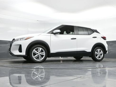Used 2021 Nissan Kicks S FWD image 44