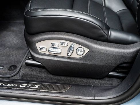 New 2026 Porsche Macan GTS image 30