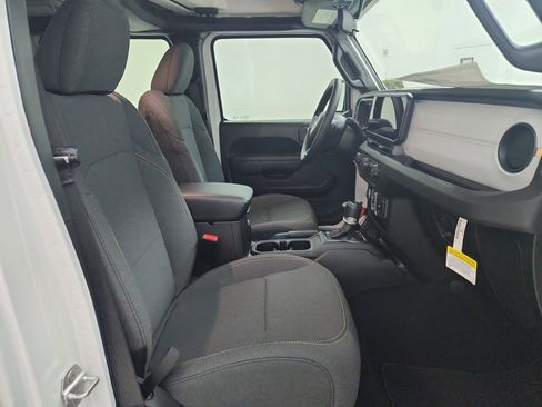 New 2026 Jeep Gladiator Sport image 30