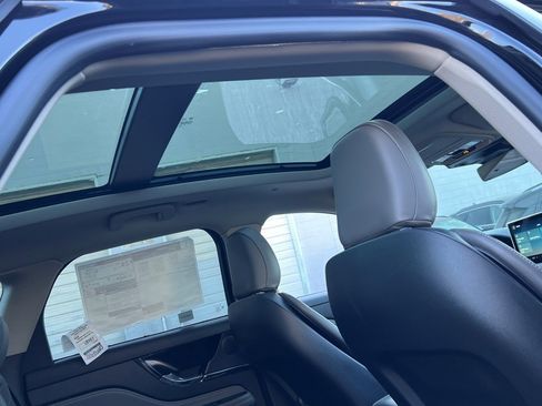 New 2026 Lincoln Corsair Premiere image 10