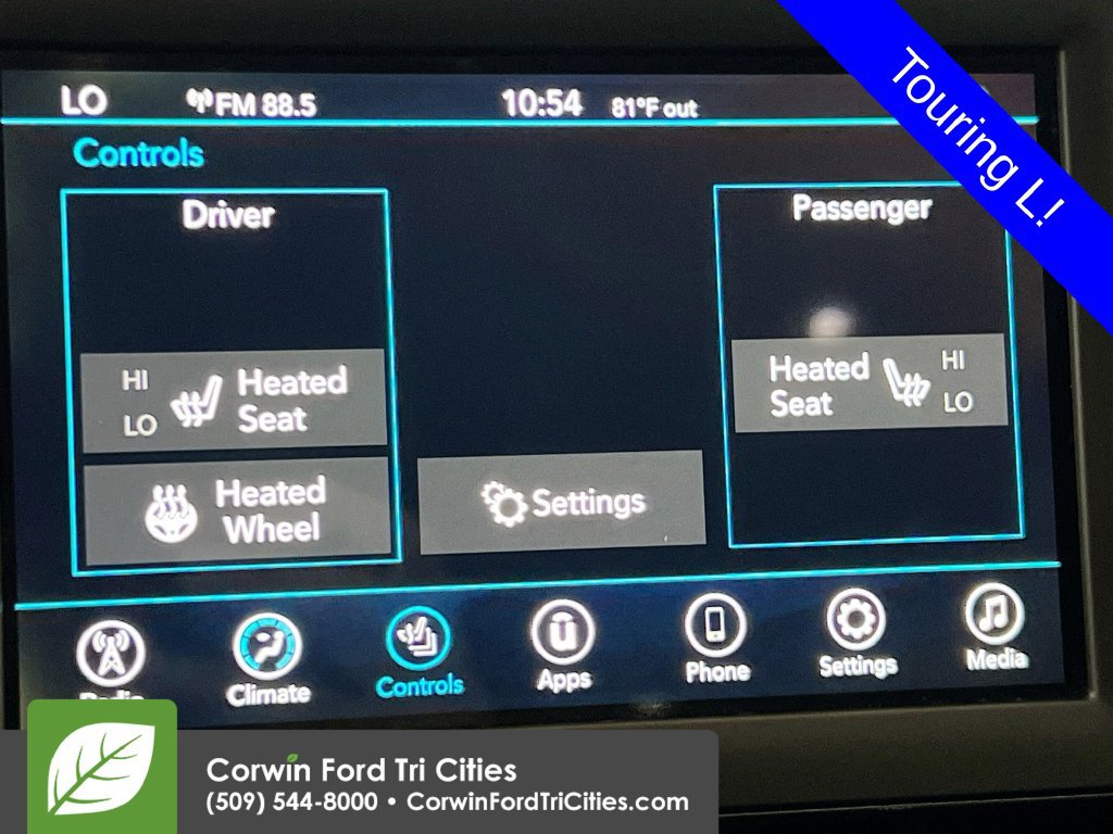 Used 2020 Chrysler Pacifica Touring-L FWD image 24