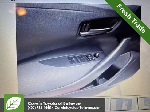 Used 2025 Toyota Corolla LE image 13