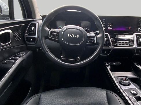 Used 2023 Kia Sorento EX FWD image 6