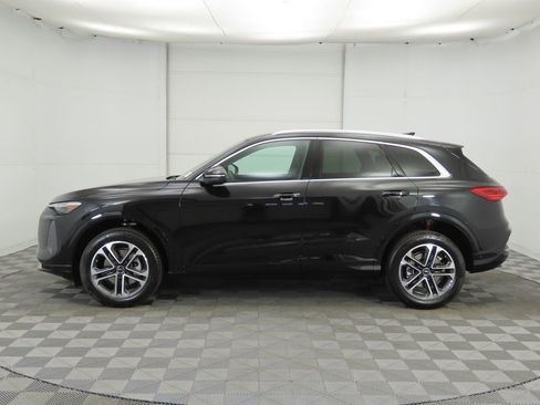 Used 2025 Audi Q5 Premium Plus w/ Premium Plus image 9