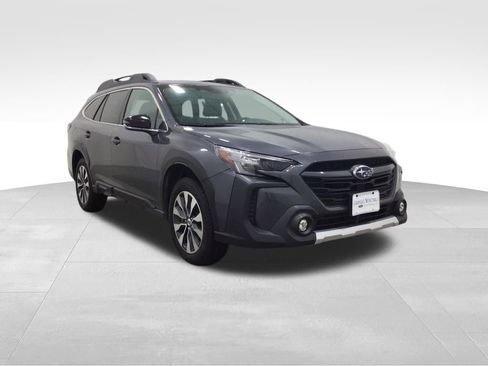 Used 2023 Subaru Outback Limited image 5