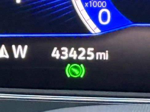 Used 2022 Volkswagen Tiguan SE image 28