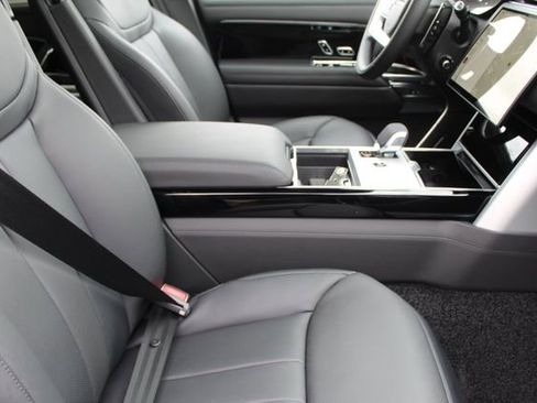 New 2025 Land Rover Range Rover Autobiography image 3