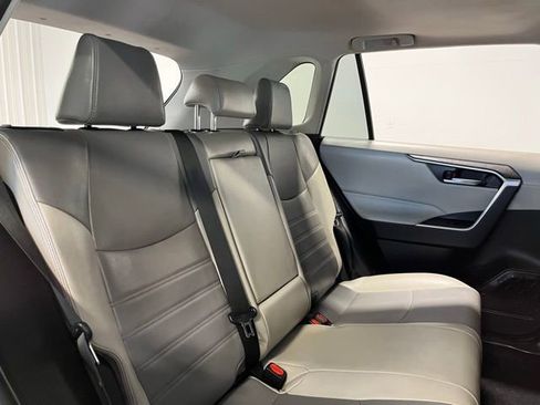 Used 2020 Toyota RAV4 XLE Premium AWD/4WD image 13