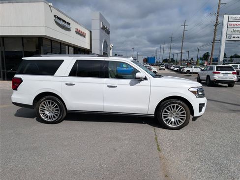 Used 2023 Ford Expedition Max Limited AWD/4WD image 6