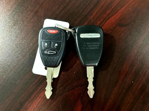 Used 2012 Chrysler 200 Touring image 18