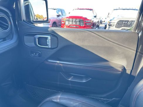 Used 2024 Jeep Wrangler Unlimited Rubicon image 22