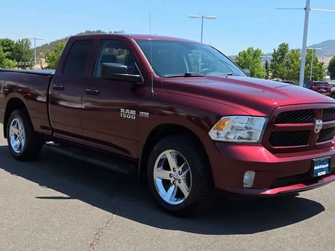 Used 2018 RAM 1500 Express w/ Express Value Package AWD/4WD image 2