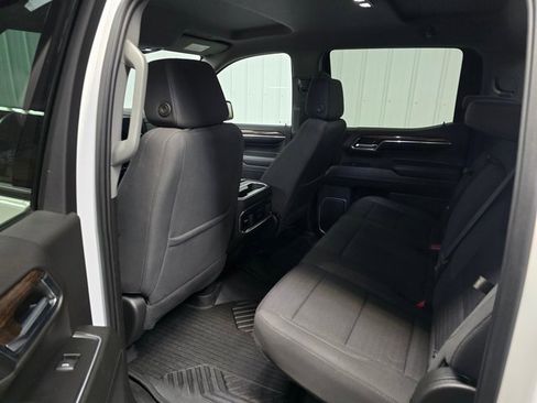 Used 2023 GMC Sierra 1500 Elevation image 17