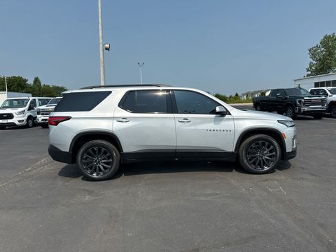 Certified 2022 Chevrolet Traverse RS FWD image 6