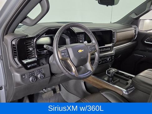 Used 2023 Chevrolet Silverado 1500 High Country w/ High Country Premium Package AWD/4WD image 14