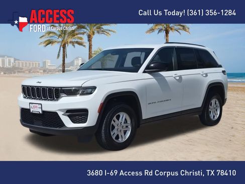 Used 2023 Jeep Grand Cherokee Laredo RWD image 4