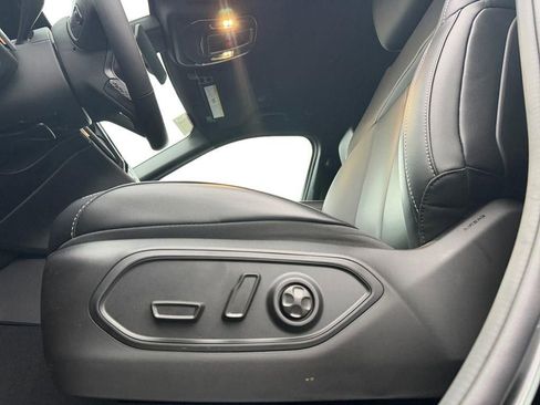 New 2025 Jeep Grand Cherokee Limited w/ MOPAR Finishing Package image 10