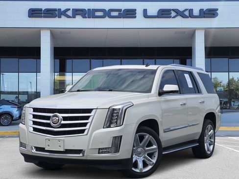 Used 2015 Cadillac Escalade Luxury AWD/4WD image 1