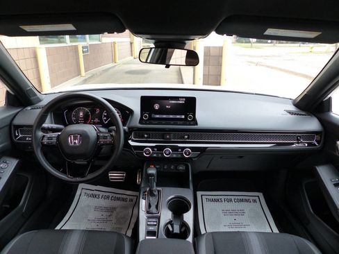 Used 2025 Honda Civic Sport image 35