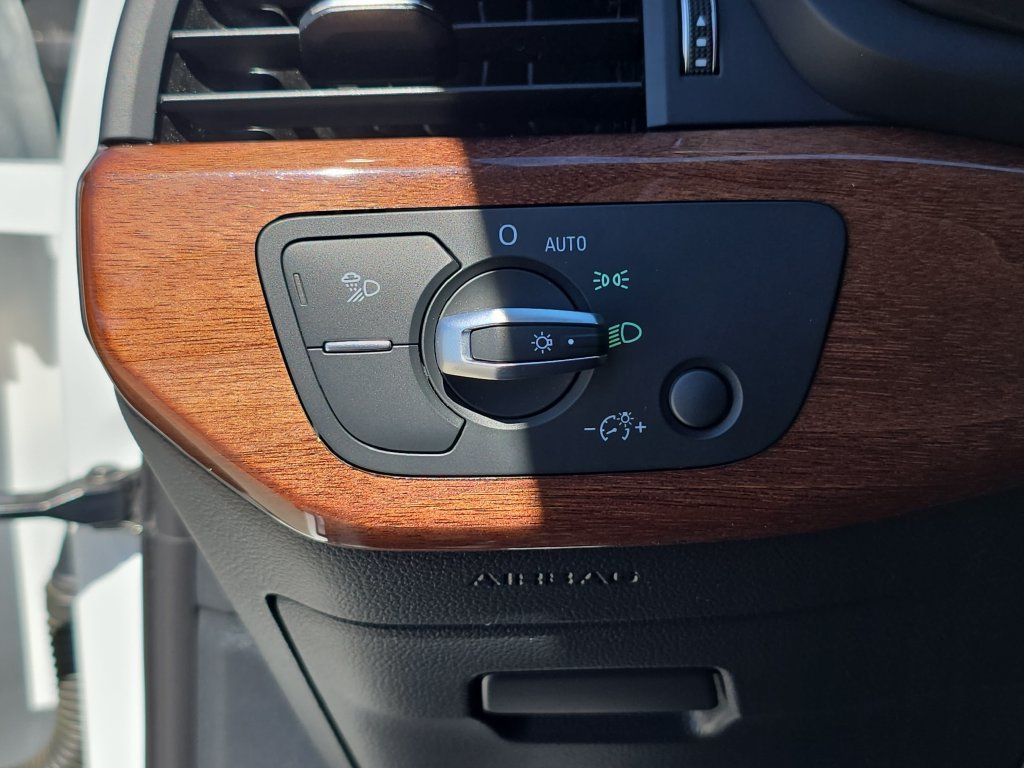 Used 2023 Audi A4 2.0T Premium AWD/4WD image 27