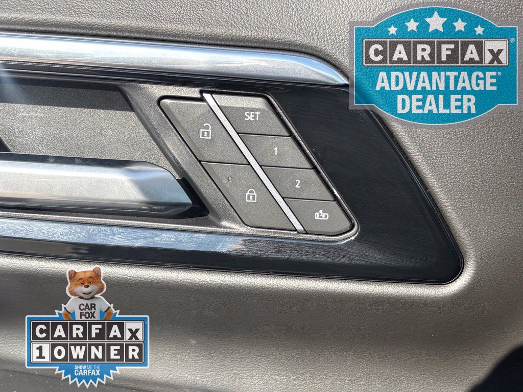 Used 2025 Chevrolet Suburban High Country AWD/4WD image 20