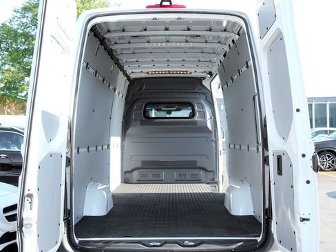 Used 2026 Mercedes-Benz Sprinter 2500 image 5