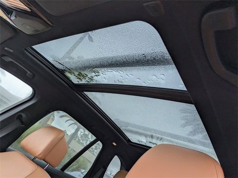 Used 2022 BMW X5 xDrive45e image 23