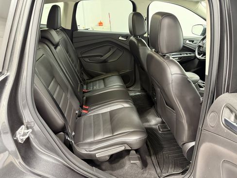 Used 2017 Ford Escape Titanium image 33