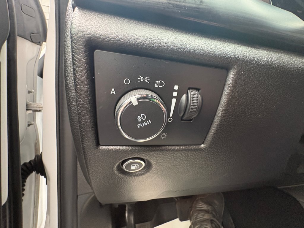 Certified 2021 Jeep Grand Cherokee Laredo AWD/4WD image 25